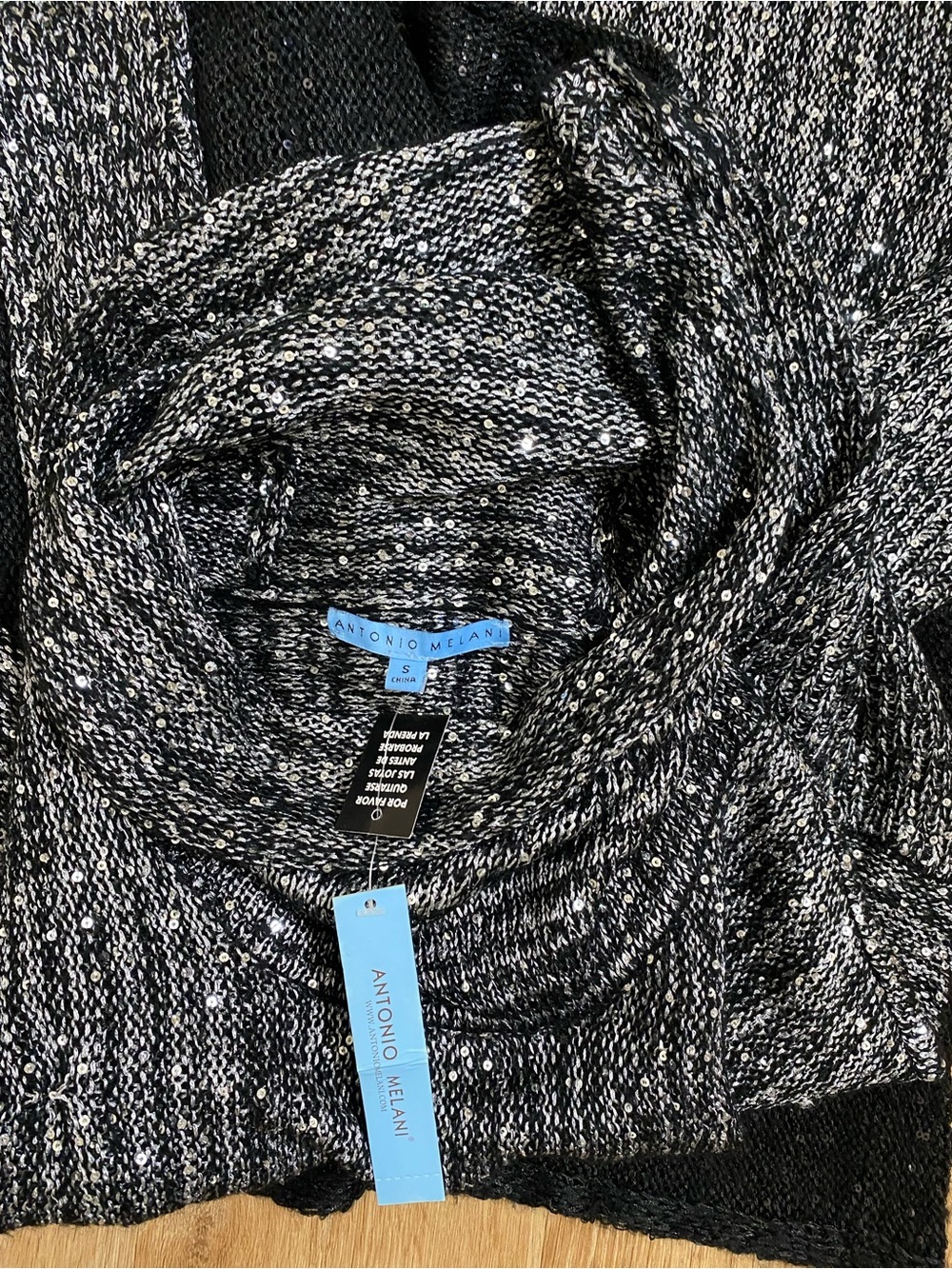 ANTONIO MELANI Two-Tone Speckled Cowl Neck Sweater in Gray & Black - Picture 3 of 5